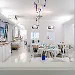 Palace 4*