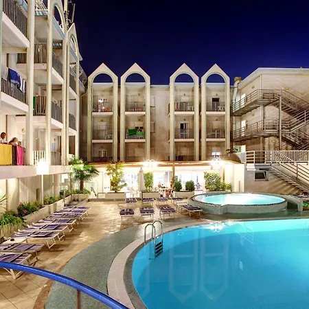Palace 4*