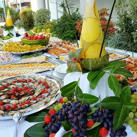 Palace Hotell 4*