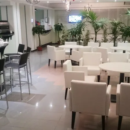 Palace ליגננו סביאדורו