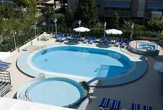 Palace 4*