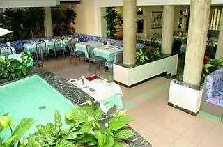 מלון Palace